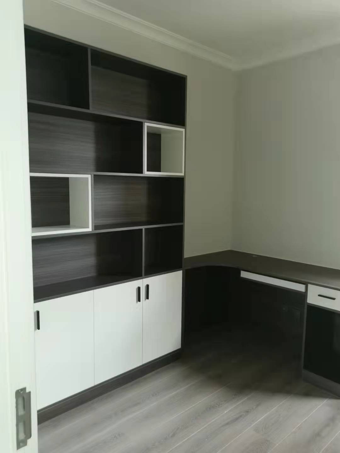 B0581E8CF7B80C774C10F4E99A994BB6